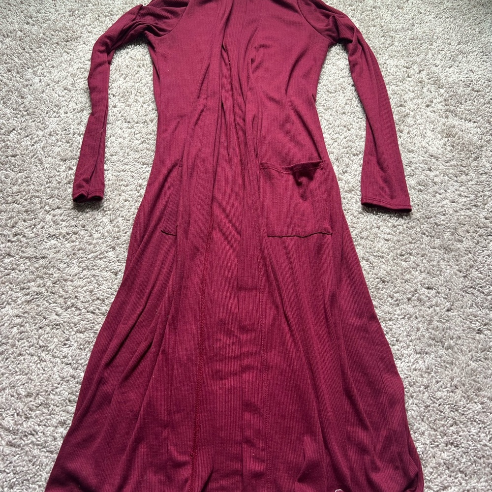 Elegant Burgundy Maxi Dress
